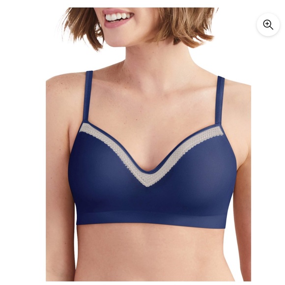 Hanes Women’s Comfort Foam Bra’s - Picture 1 of 4